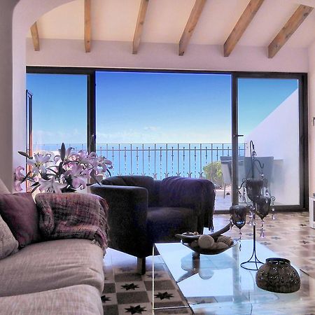 Вилла Altea Town House Deluxe Sea View Экстерьер фото